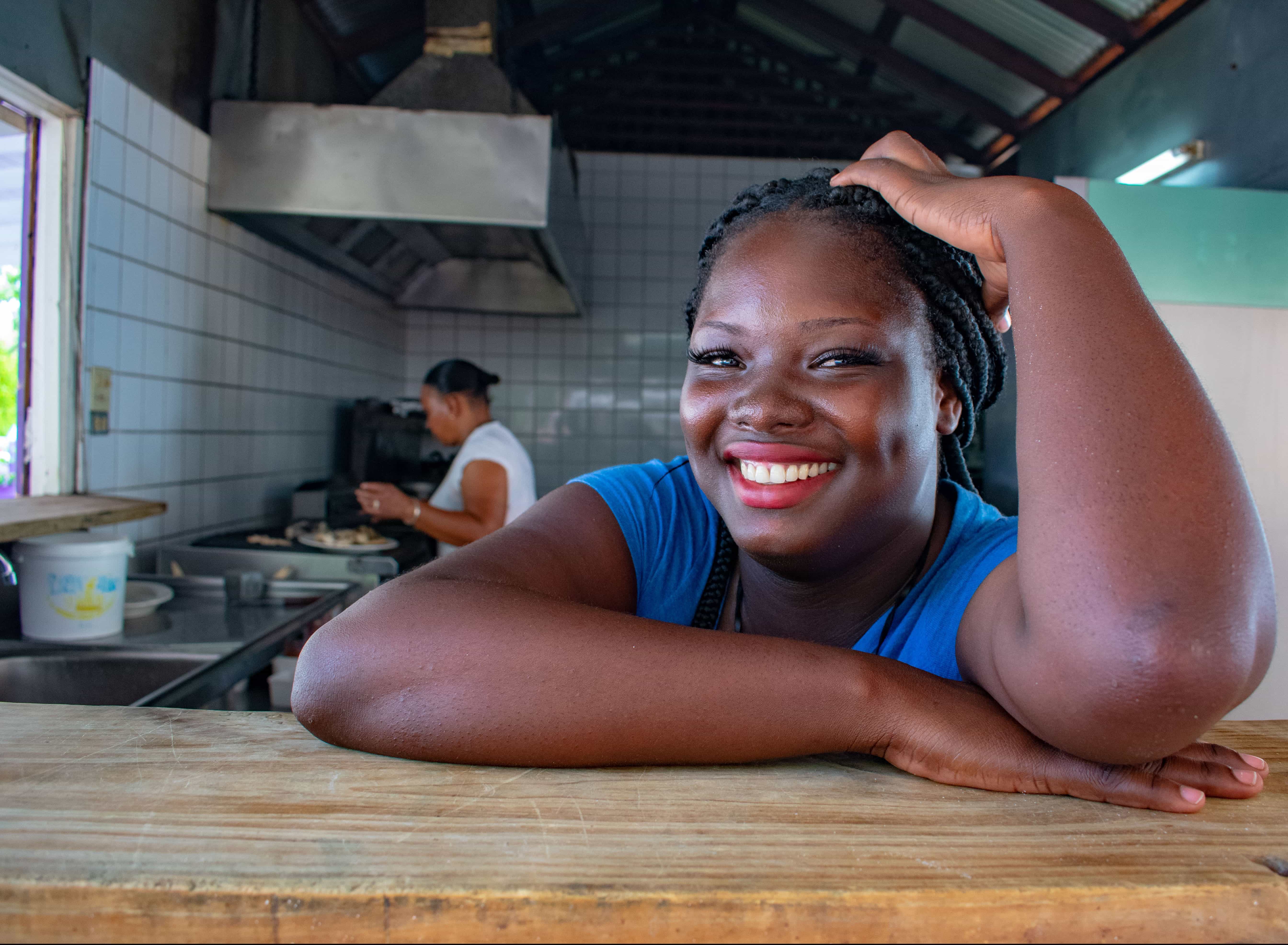 Smiles all around at Bumpkins Beach Bar, Antigua | SBPR