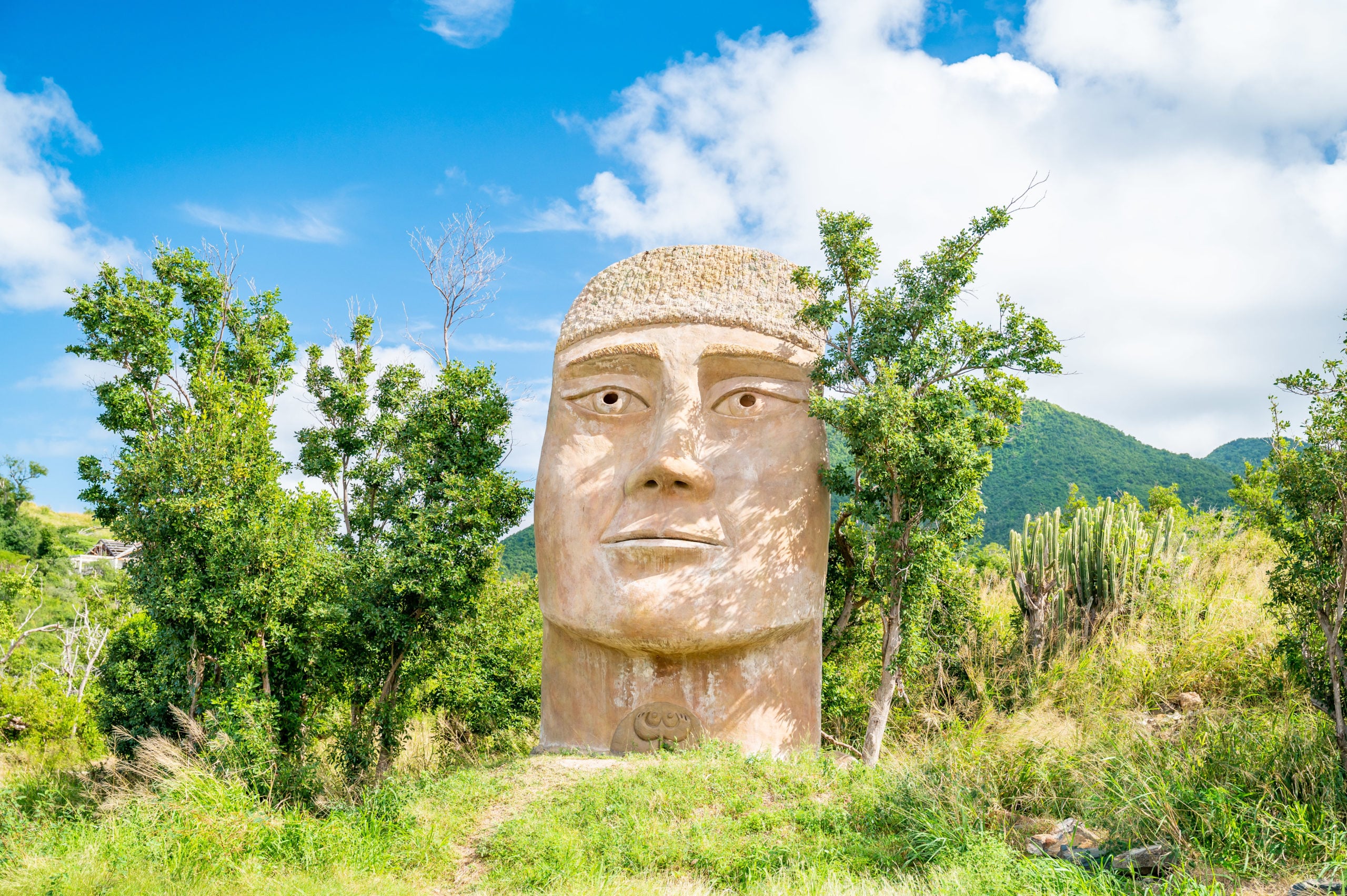 St. Martin Happy Bay Statue