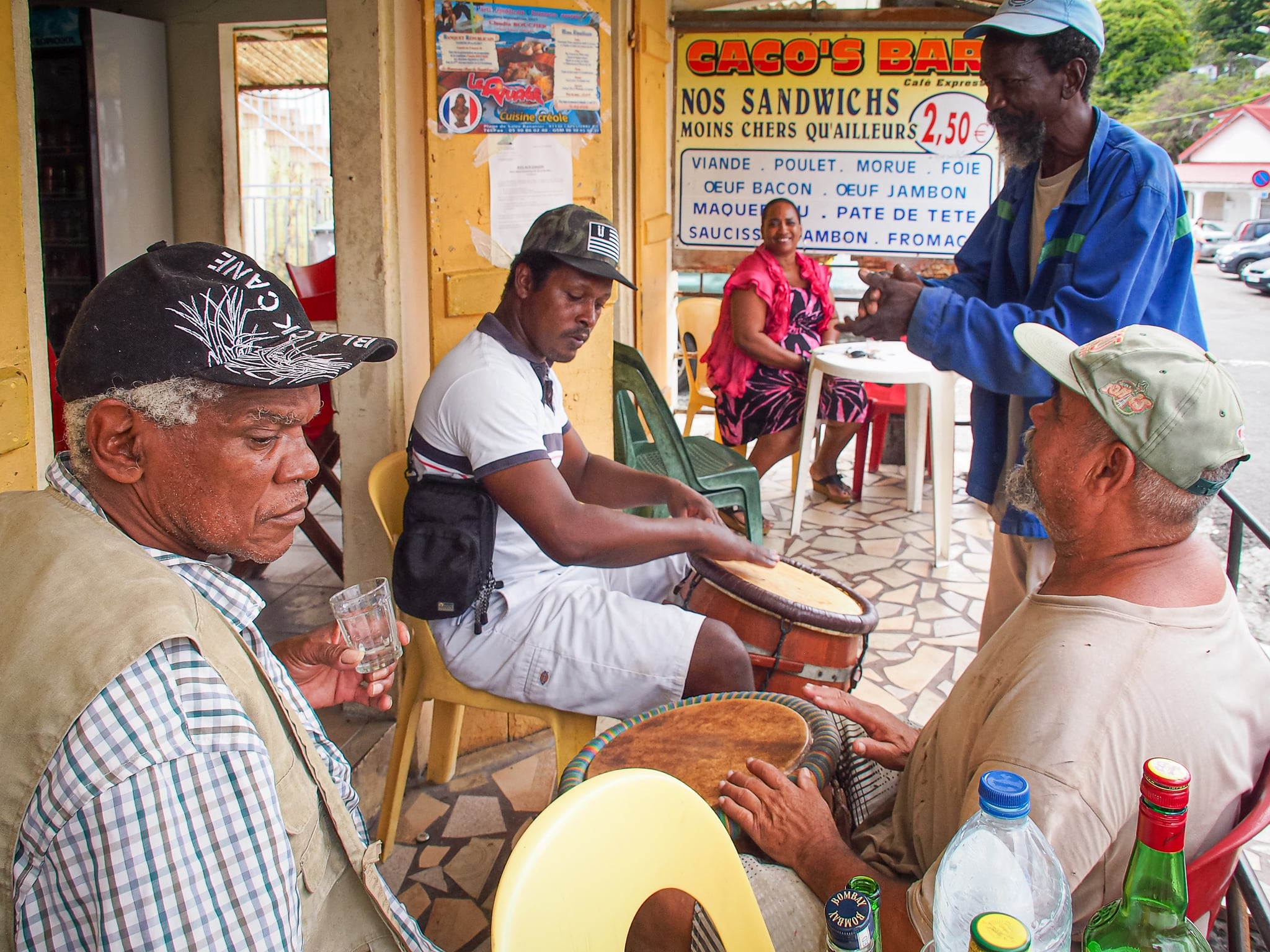 Caco's Bar
